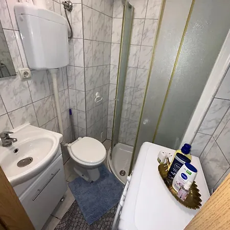 Apartment Studio Neptun Laibach